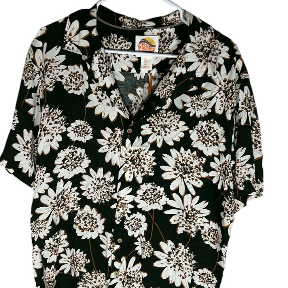 C&C California Floral Button Up Shirt Men’s Size L